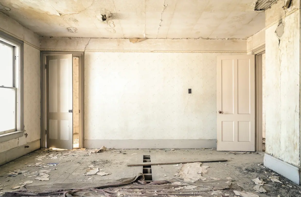 Waste disposal crew managing a cleanout project in Haysville